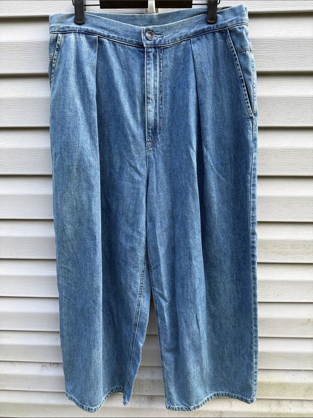 Free People | Wide Leg High Rise Pleated Denim Pants size Large